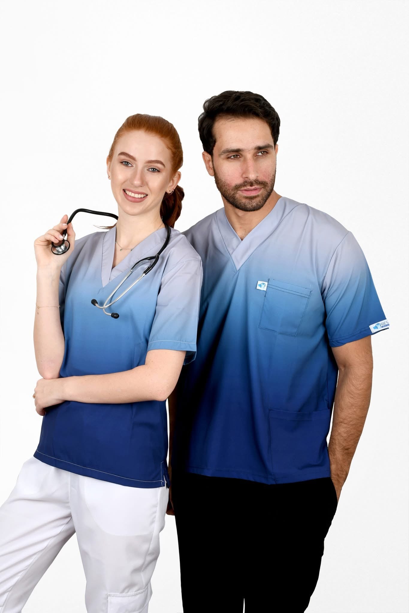 سكراب unisex ocoun blue – 3 جيوب، تصميم V Neck، خامة مريحة | Resan Medical Wear