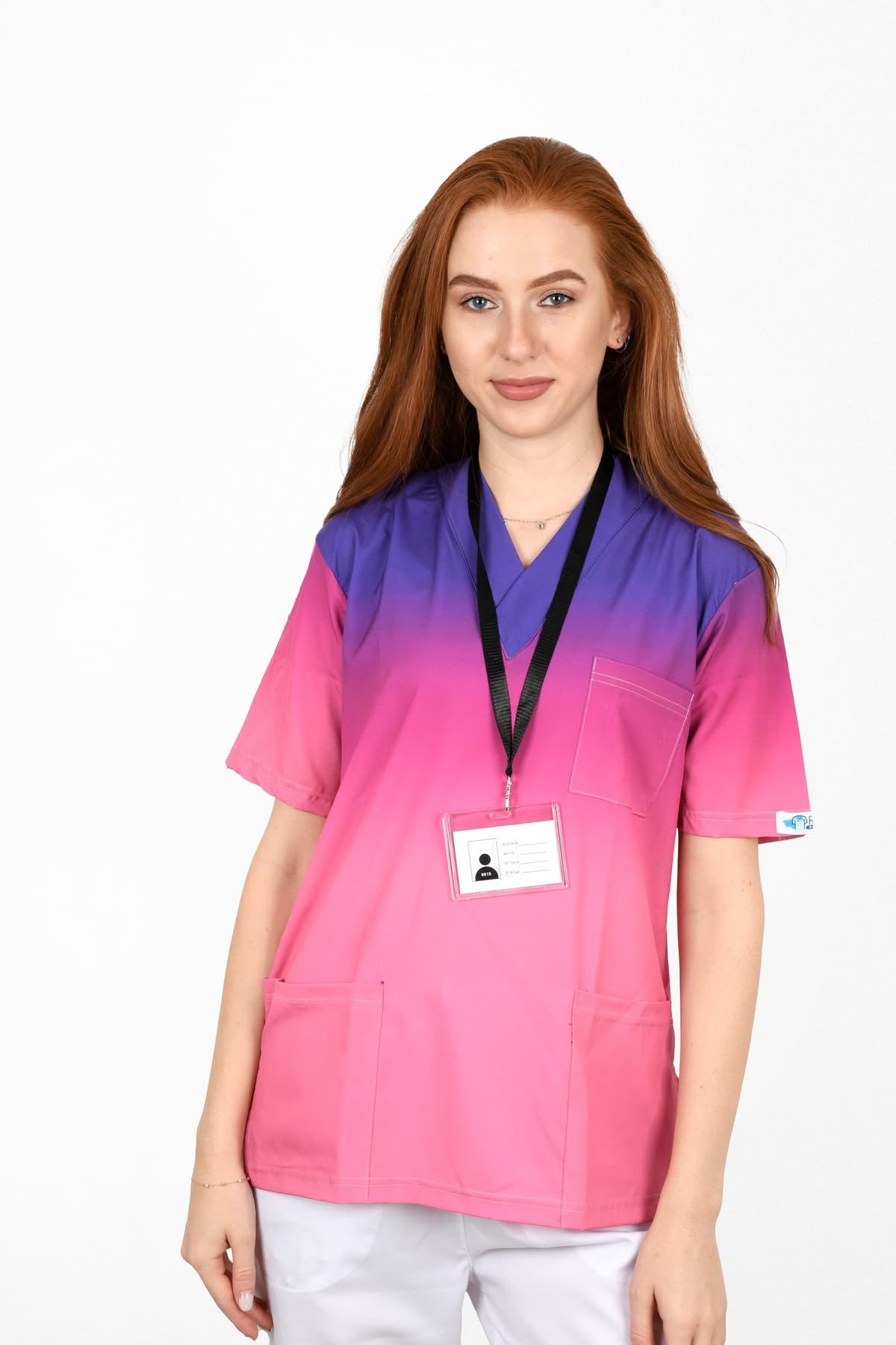 سكراب unisex Flamingo – 3 جيوب، تصميم V Neck، خامة مريحة | Resan Medical Wear