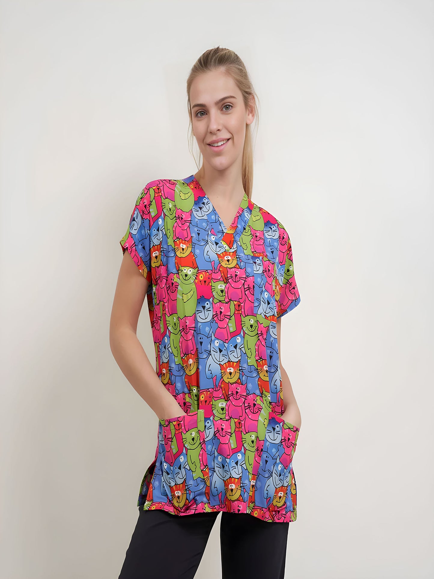 Green Cats Medical Top – Brighten Your Day with Every Meow! …تــوب  Green Cats – خليك منوّر يومك مع كل “مياو”