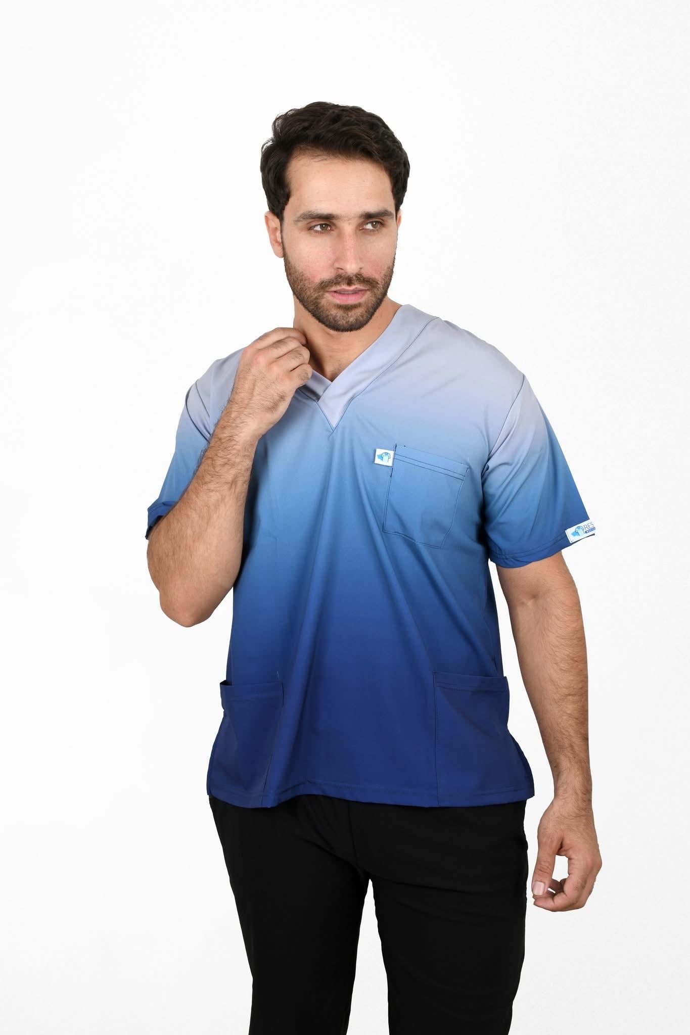 سكراب unisex ocoun blue – 3 جيوب، تصميم V Neck، خامة مريحة | Resan Medical Wear